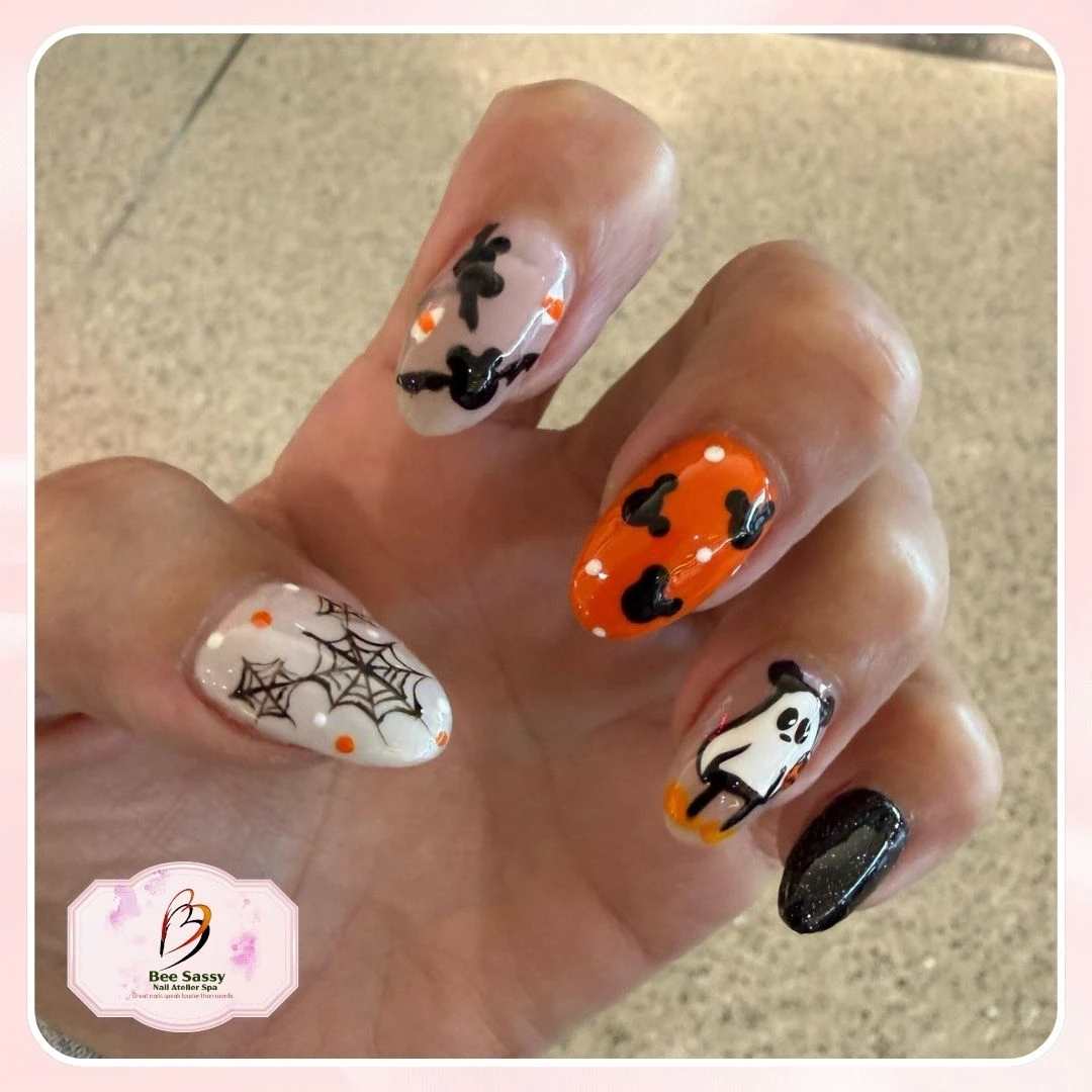 Halloween Nail Art Oct 22 2026